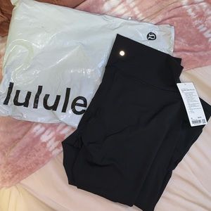 LULULEMON WUNDER UNDER HIGH-RISE CROP 23”
